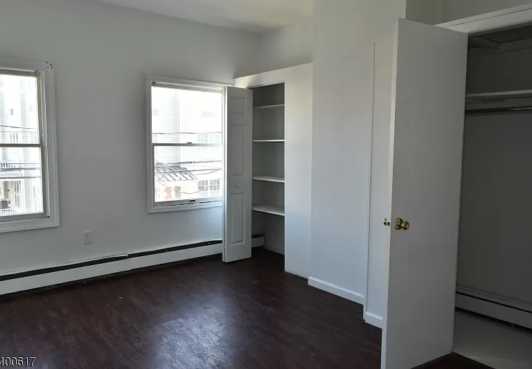 129 Central Pl #2 — Photo 17