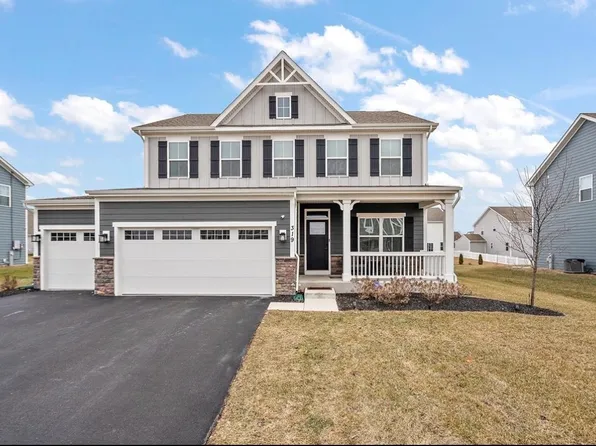 319 Atkinson Dr, Sugar Grove, IL 60554