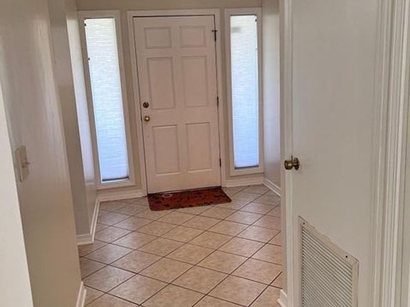 3rd image of 4112 Hanging Moss Ct