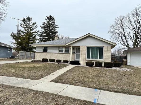 8236 25th COURT, Kenosha, WI 53143