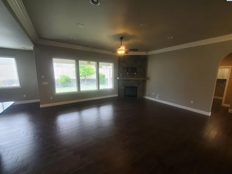 1290 N Oklahoma Pl — Photo 15