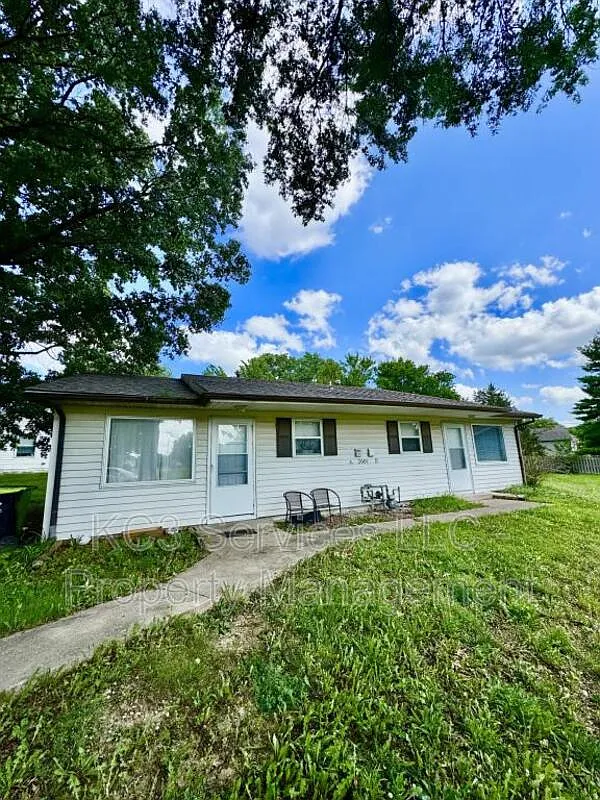 2 bed, 1.0 bath, 850 sqft, $1,095 — Photo 1