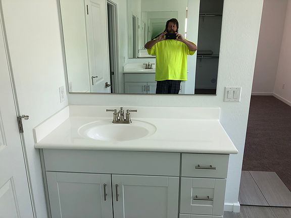 4th image of 274 S San Fernando Ln