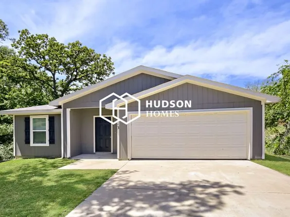 313 Bounding Main St, Mabank, TX 75156