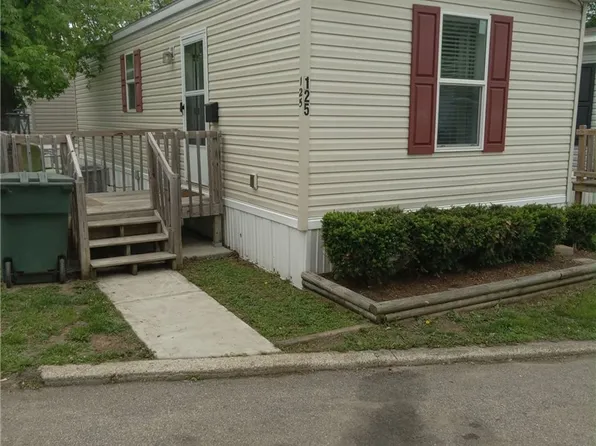125 Blackberry Rd, Dayton, OH 45431