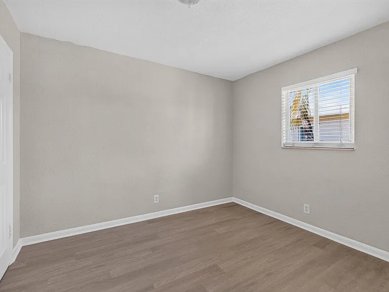 3201 NE 7th Ave #C — Photo 11