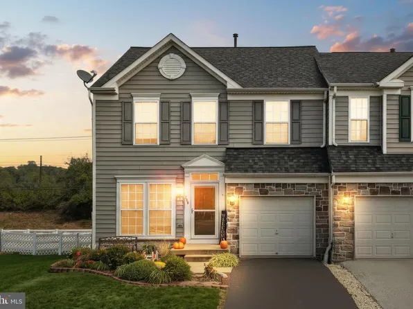 259 Maple Dr, Hanover, PA 17331