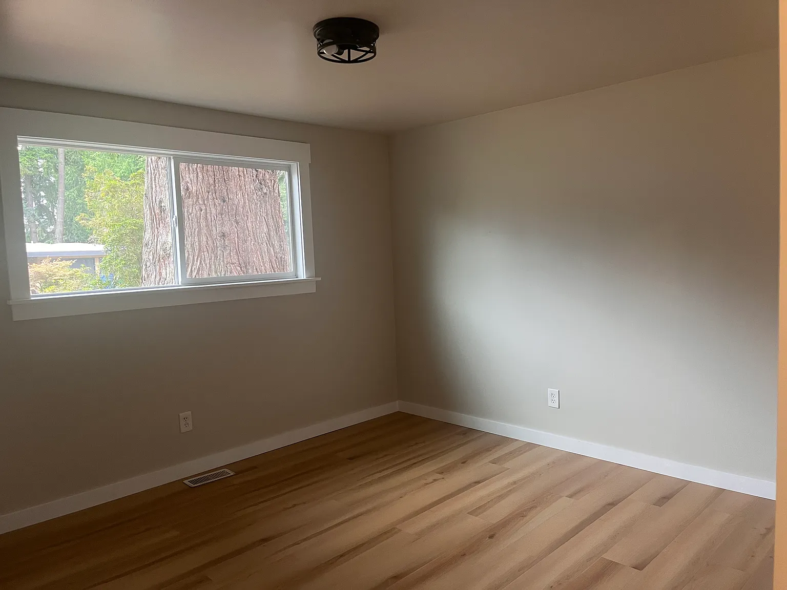 3 bed, 1520 sqft, $3,795 — Photo 3