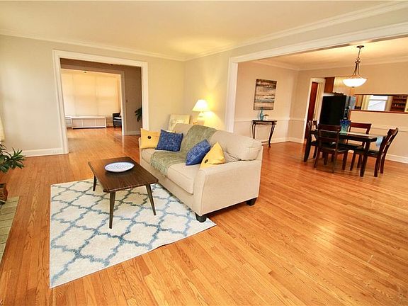 4th image of 3403 Euclid Heights Blvd