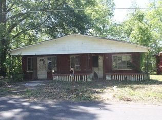 305 Holy Hill Pl, Manchester, GA 31816