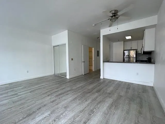 235 Main St #226 — Photo 4