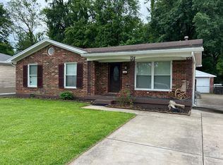 704 Palatka Rd, Louisville, KY 40214
