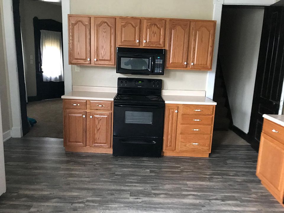 Kitchen with new floor