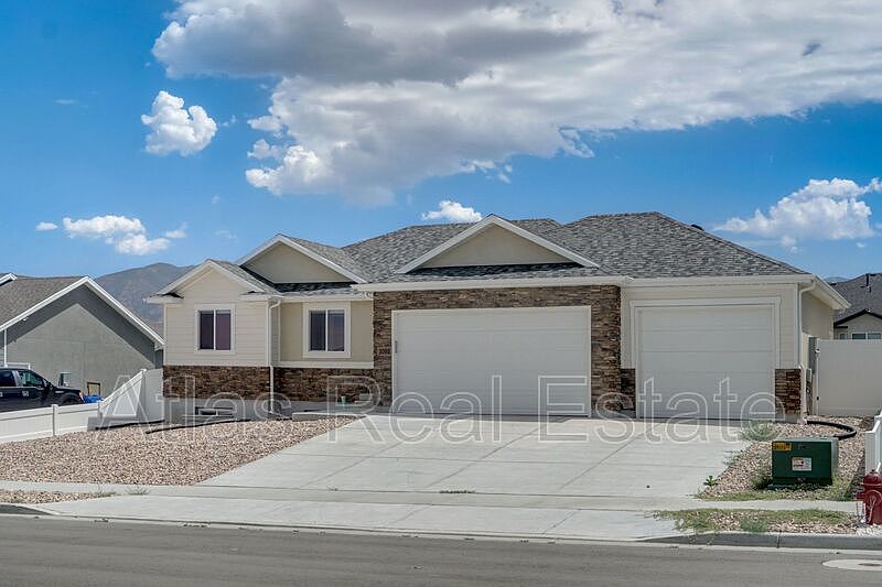 1092 N Providence Way Tooele, UT, 84074 Apartments for Rent Zillow