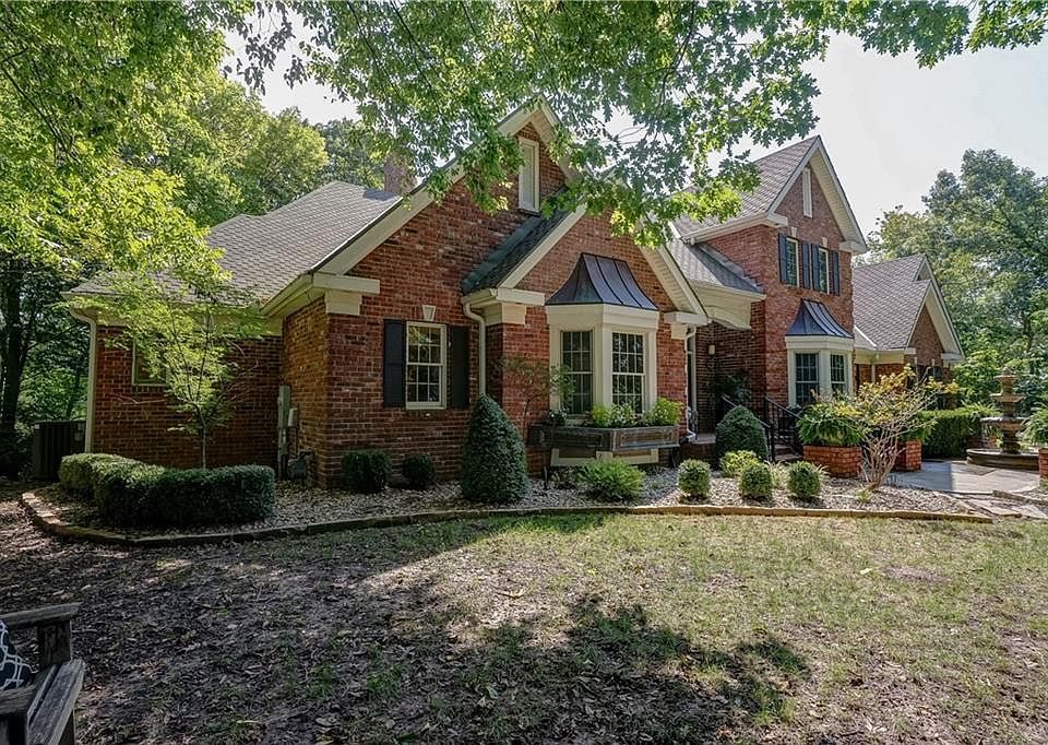 1st image of 1489 Hemlock Ct