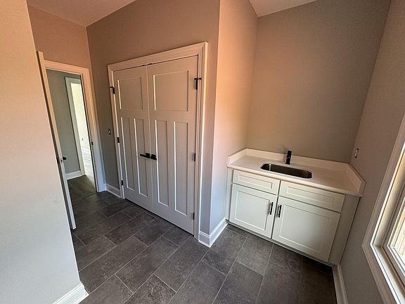 5th image of 1157 Mayberry Hills Way