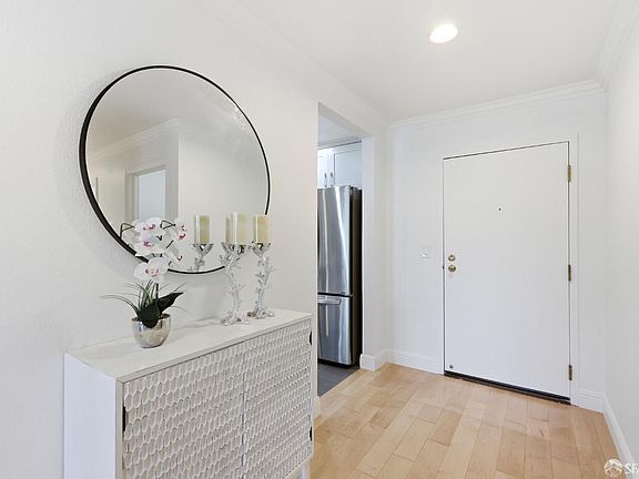 3rd image of 840 Sea Spray Ln APT 112