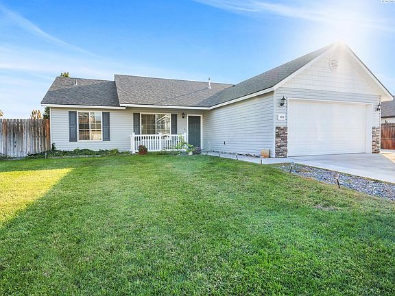 2nd image of 4916 Antigua Dr