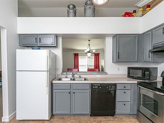 4th image of 15420 Margaux Dr