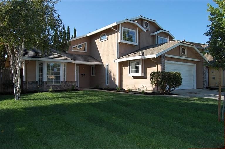 1st image of 1730 Camellia Dr