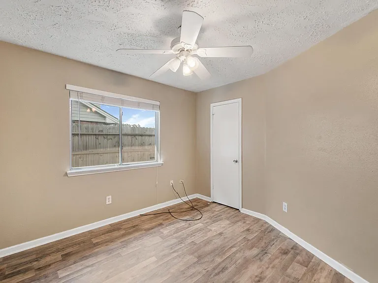 2012 Sandy Knoll Dr — Photo 18