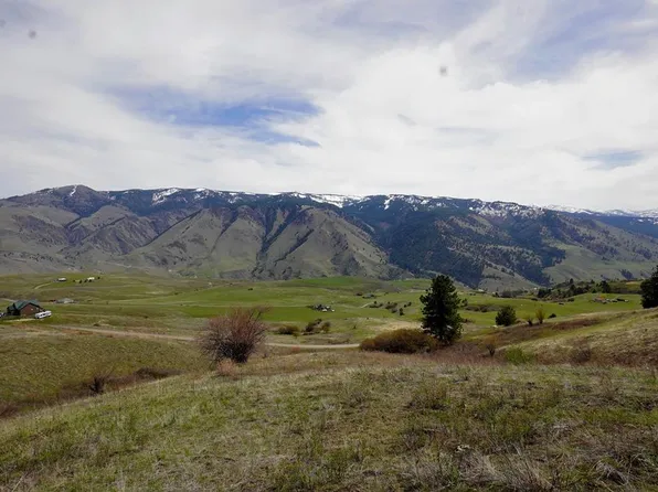 94 Elk Haven Cir, Pollock, ID 83547