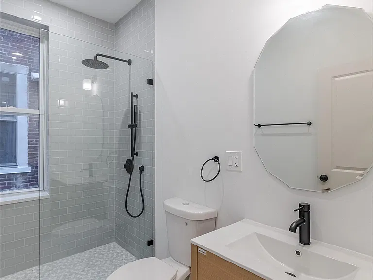 413 S 51st St #1 — Photo 3