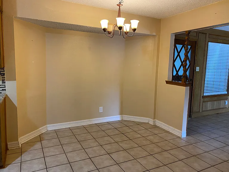 2602 Wydewood Dr — Photo 12