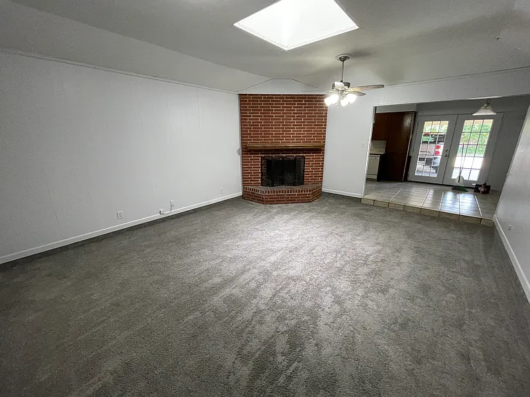 2009 Santa Anna Dr #2009 — Photo 3