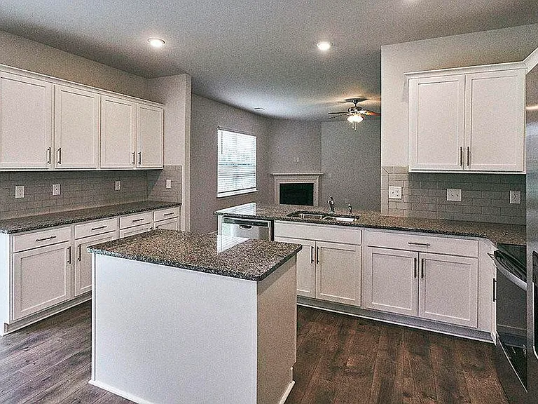 1025 Josh Ct — Photo 11