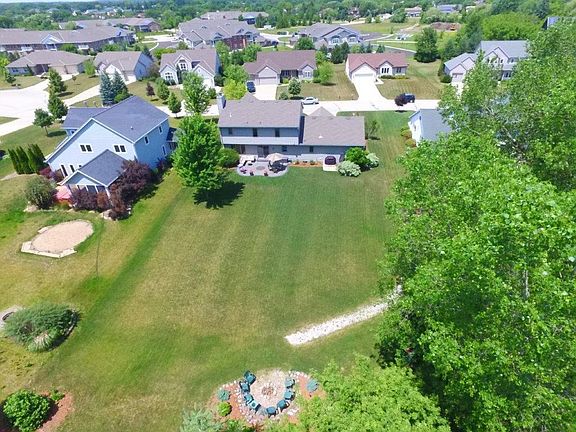 2nd image of 8827 W Silverwood Ct