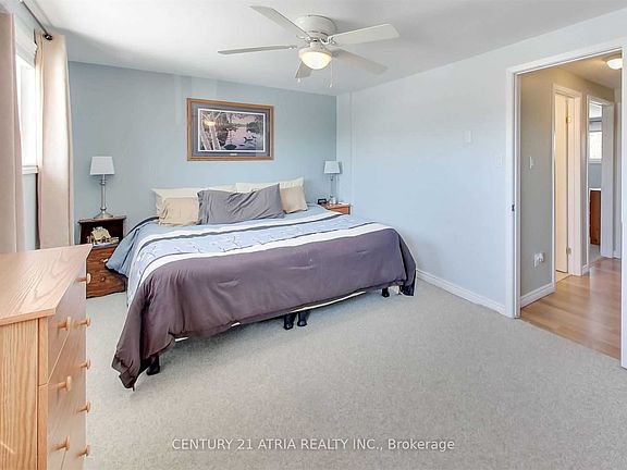 5th image of 27 Dickens Dr