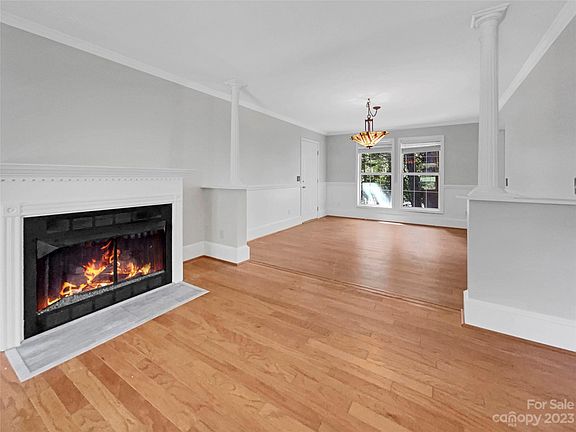 2nd image of 2350 Rosemont Ct