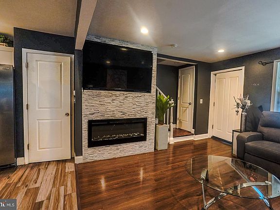 3rd image of 3915 Flowerton Rd