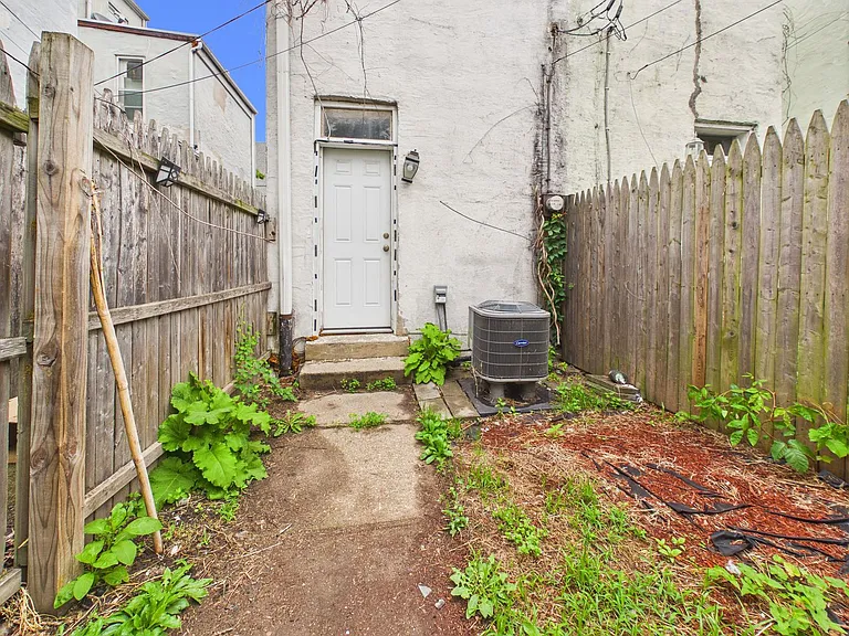 1434 N 4th St — Photo 28