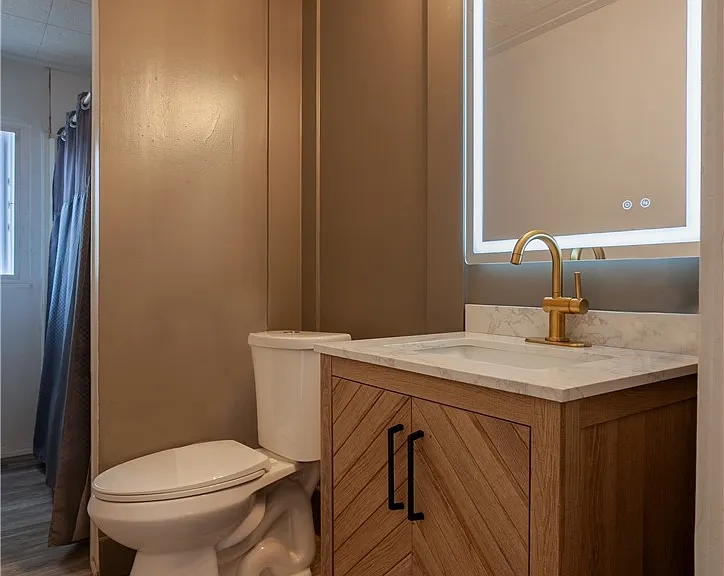 1786 Clifford Ave — Photo 15