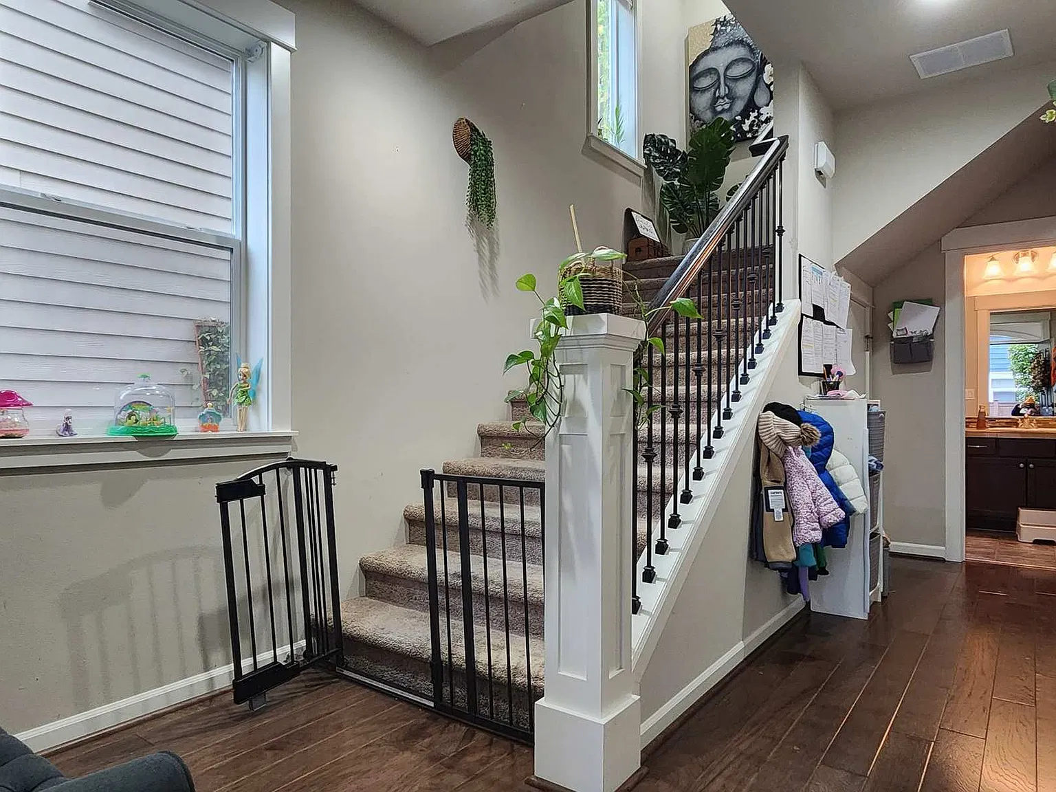 4 bed, 3.5 bath, 2396 sqft, $3,950 — Photo 4