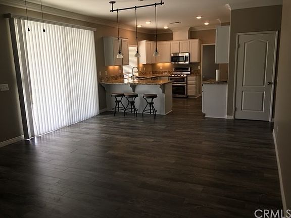 4th image of 140 Tradewinds Ln