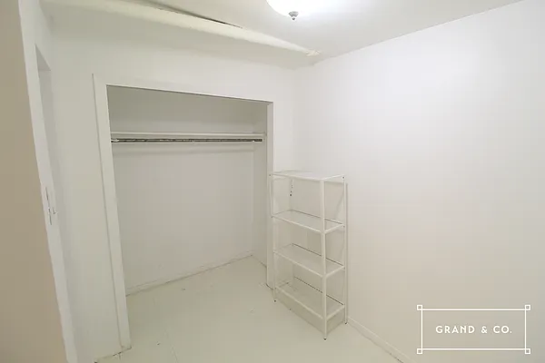 Rented by Grand & Co. | media 22