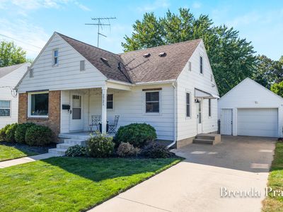 2721 Eastern Ave SE, Grand Rapids, MI, 49507