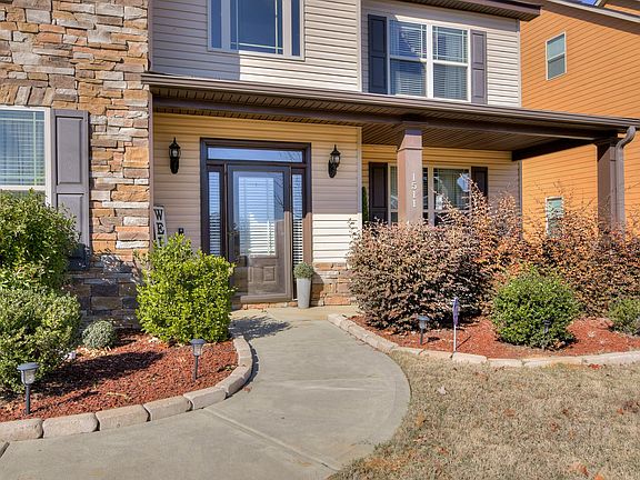 4th image of 1511 Chase Creek Dr