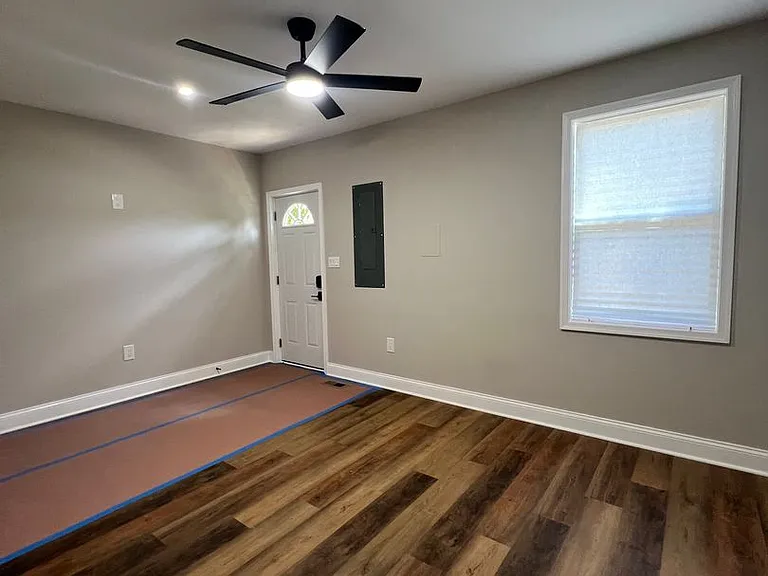 615 N Calhoun St — Photo 13