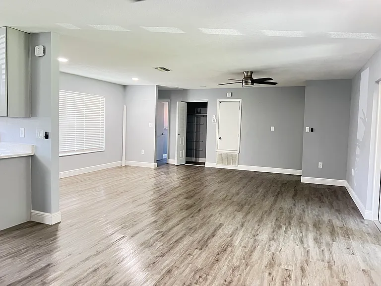 10508 Montpelier Cir — Photo 18