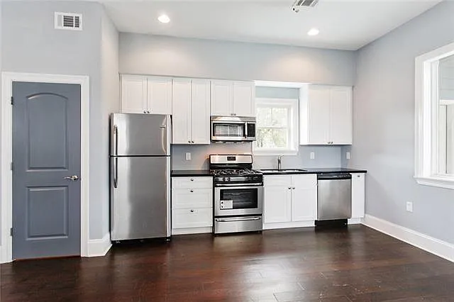 2 bed, 1.5 bath, 1048 sqft, $1,825 — Photo 4