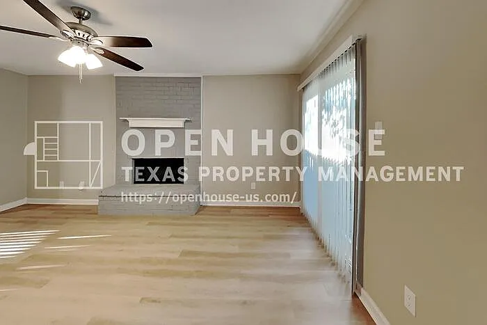 2930 Canis Cir — Photo 4