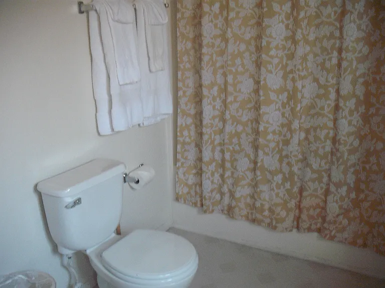 4949 Desert Knoll Ave #27 — Photo 7