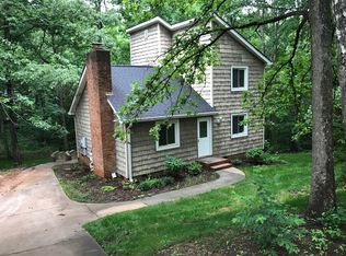 325 Gatewood Ln, Matthews, NC 28104