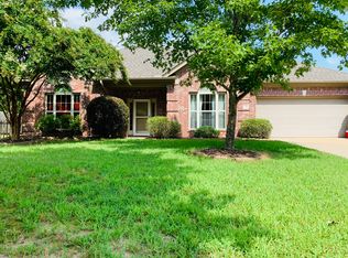 326 Madison Pl, Benton, AR 72015