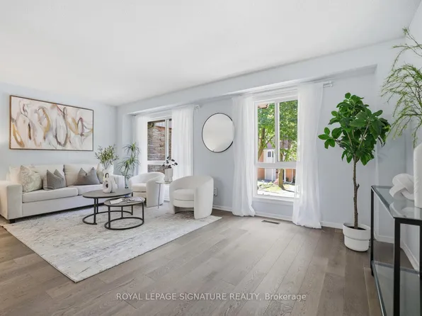 22 Snapdragon Dr, Toronto, ON M2J 4X6