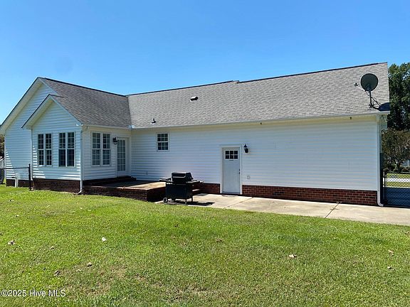 3rd image of 1149 Stone Creek Dr